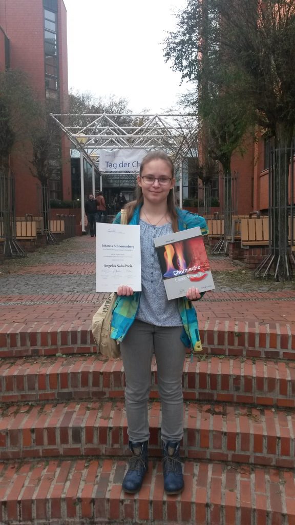 20161117 133727 576x1024